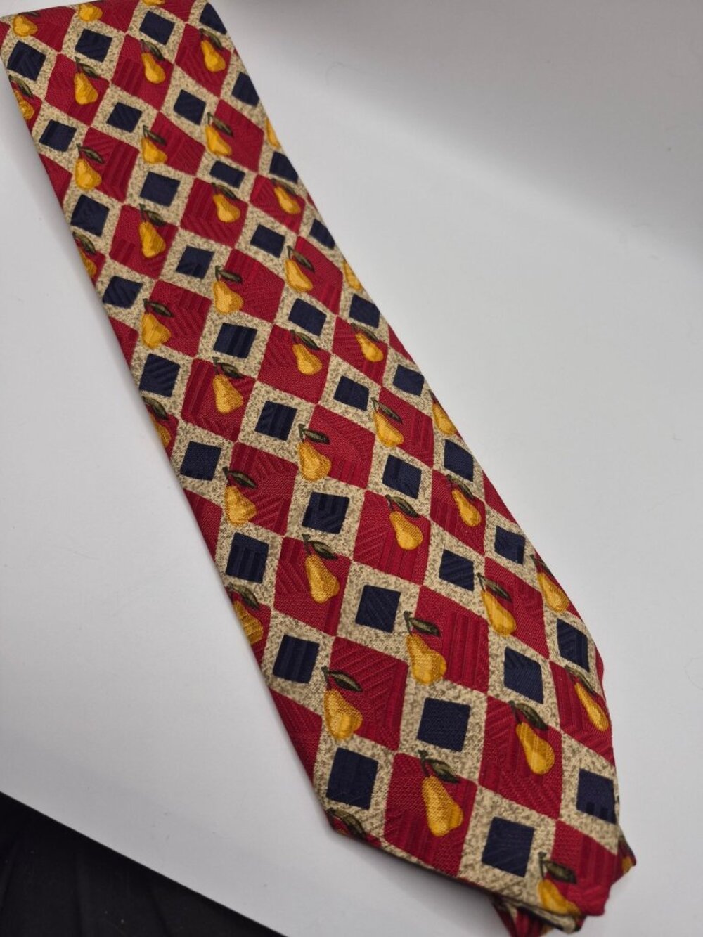 Robert Talbott Best Of Class Mens Silk Tie Pear Pattern Red & Navy